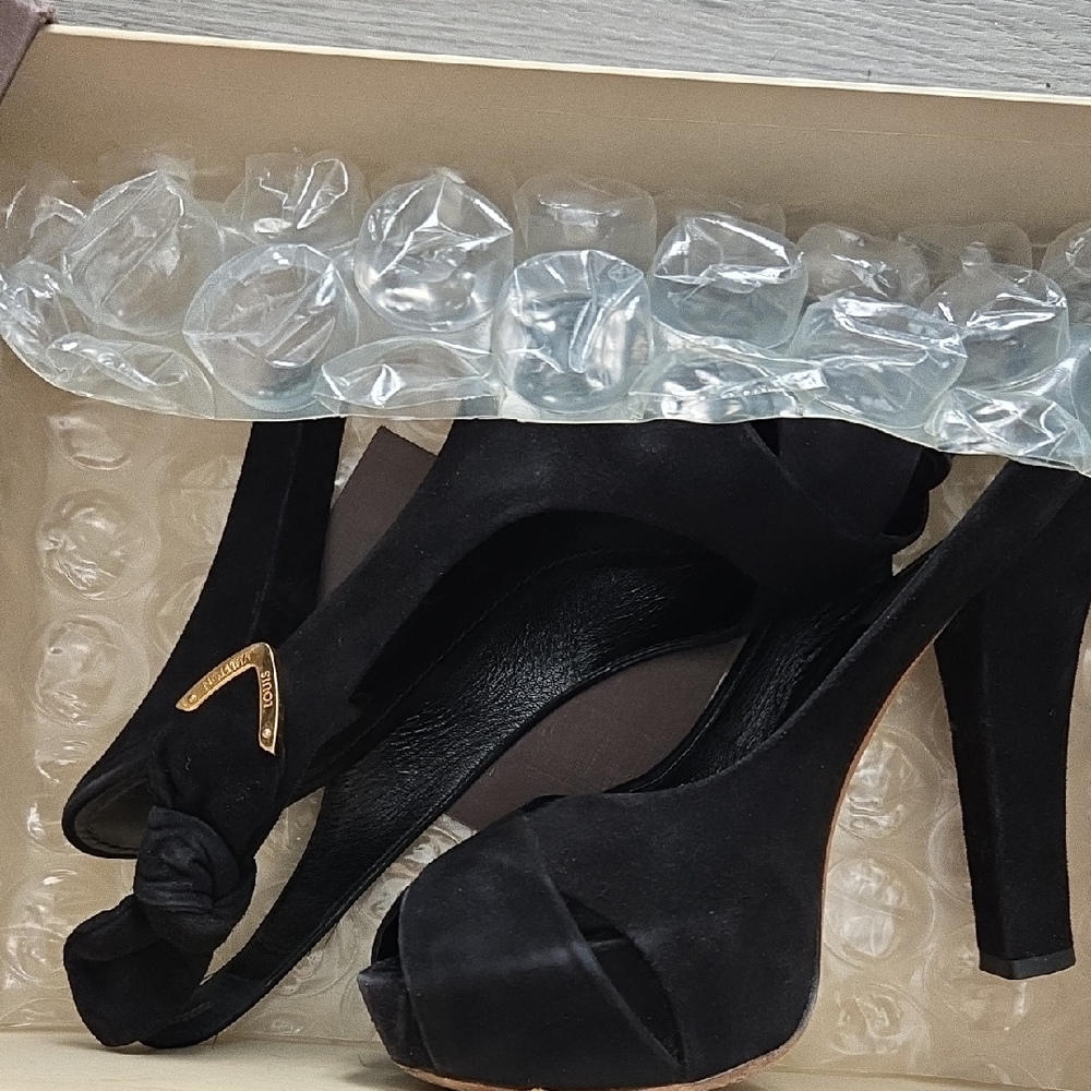 Louis Vutton Black High Heels